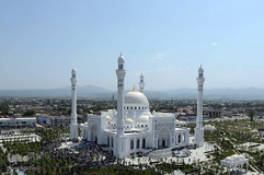 افتتاح بزرگترین مسجد اروپا در شهر شارلی چچن