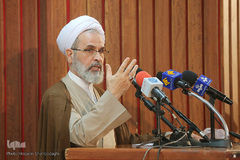 آیت الله علیرضا اعرافی، رییس حوزه‌های علمیه کشور در ⁨آیین رونمایی کتاب سه جلدی شرح نهج البلاغه⁩