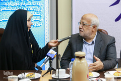 مراسم رونمایی از کتاب «مهر و ماه؛ رساله‌ای در باب حقوق اجتماعی و احکام اخلاقی» در ایکنا