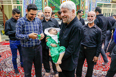 آیین نصب پرچم شب اول محرم، در امامزاده عبدالله(ع) شوشتر