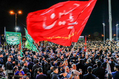 آیین نصب پرچم شب اول محرم، در امامزاده عبدالله(ع) شوشتر