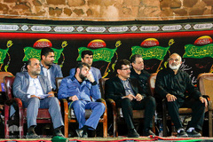 آیین نصب پرچم شب اول محرم، در امامزاده عبدالله(ع) شوشتر