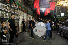 سیاه پوش شدن کوچه‌ها و خیابان‌ها در عزای امام حسین(ع)