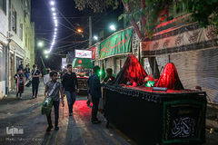 سیاه پوش شدن کوچه‌ها و خیابان‌ها در عزای امام حسین(ع)