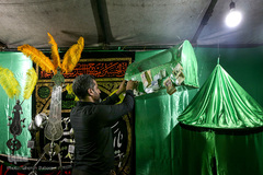 سیاه پوش شدن کوچه‌ها و خیابان‌ها در عزای امام حسین(ع)