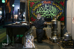 سیاه پوش شدن کوچه‌ها و خیابان‌ها در عزای امام حسین(ع)