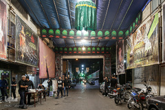 سیاه پوش شدن کوچه‌ها و خیابان‌ها در عزای امام حسین(ع)