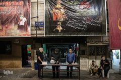 سیاه پوش شدن کوچه‌ها و خیابان‌ها در عزای امام حسین(ع)