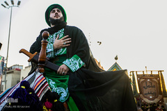 ورود نمادین کاروان امام حسین(ع) به شهر کربلا
