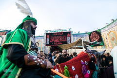 ورود نمادین کاروان امام حسین(ع) به شهر کربلا