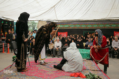 اجرای مراسم تعزیه خوانی در بازار تهران