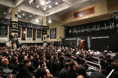 دومین شب عزاداری حضرت اباعبدالله الحسین (ع) در حسینیه امام‌خمینی(ره)