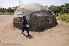 توزیع نذورات خیرین هم‌نمک در روستاها و مناطق فقیرنشین حاشیه شهر زهکلوت جازموریان