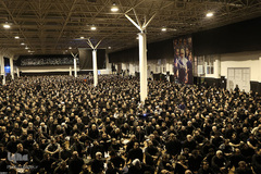 مراسم عزاداری شب عاشورای حسینی در حسینیه امام‌خمینی(ره)