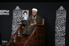 مراسم عزاداری شب شام غریبان حسینی(ع) در حسینیه امام‌خمینی(ره)