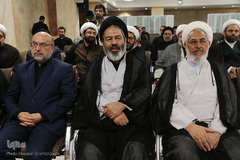 ⁨رونمایی از پوستر و لوگوی شعار اربعین 1398⁩