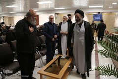 ⁨رونمایی از پوستر و لوگوی شعار اربعین 1398⁩