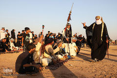 مراسم نمادین خاکسپاری شهدای کربلا در حمیدیه