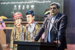 پیروز حناچی، شهردار تهران در مراسم زنگ دانش‌آموز شهید
