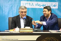 از راست وحید قبادی‌دانا، معاون وزیر و رئیس سازمان بهزیستی کشور و سیدحمیدرضا طیبی، رئیس جهاددانشگاهی