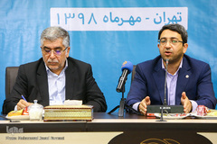 از راست وحید قبادی‌دانا، معاون وزیر و رئیس سازمان بهزیستی کشور و سیدحمیدرضا طیبی، رئیس جهاددانشگاهی