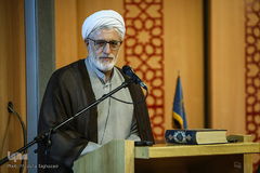 حجت‌الاسلام داود فیرحی، عضو هیئت علمی دانشگاه در نشست «حسین بن علی(ع) در آیینه عرفان، کلام و اندیشه سیاسی»