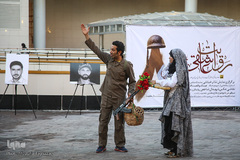 روایت عاشقی در ایوان انتظار
