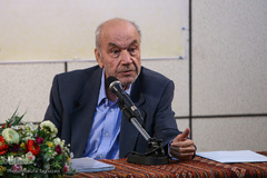 رضا داوری اردکانی