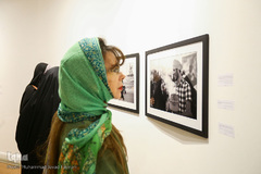 رومینا راموس، سفیر بولیوی در نمایشگاه عکس «با اربعین زنده شو»
