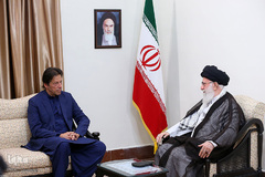 دیدار نخست‌وزیر پاکستان با رهبر انقلاب