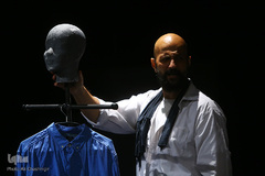 نمایش عاشورایی "پشت دیوار عمارت"