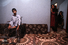 توزیع لوازم التحریر هم نمک در جازموریان