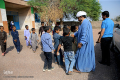 توزیع لوازم التحریر هم نمک در جازموریان