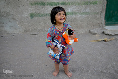 توزیع لوازم التحریر هم نمک در جازموریان