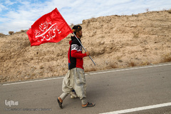 پیاده‌روی زائران رضوی