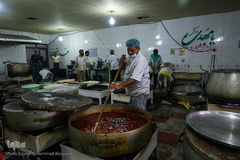 پیاده‌روی زائران رضوی