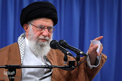 دیدار دانش‌آموزان و دانشجویان با رهبر انقلاب اسلامی