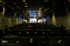 نشست گفت و گوی و بررسی کتاب تقاطع انقلاب