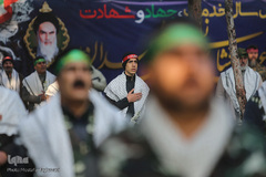 مراسم غبار روبی گلزار شهدای بهشت زهراء توسط بسیجیان