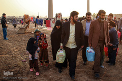 جشن ازدواج زوج جهادگر در میان اهالی محروم کوره پزخانه‌های اسلام آباد نظامی شهرری