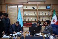 امضای تفاهم‌نامه راه‌اندازی اندیشکده تعاون توسط محمدجعفر کبیری، معاون امور تعاون وزارت تعاون، کار و رفاه اجتماعی و سیدمحمدجواد شوشتری، رئیس سازمان قرآنی دانشگاهیان کشور