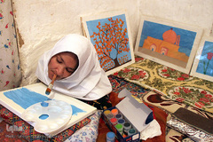 قلم بر لب، نقش زندگی می‌زند/ بیرجند