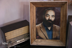 حضور جمعی از جامعه قرآنی در منزل مرحوم استاد عباس رنجبر، پیشکسوت قرآنی