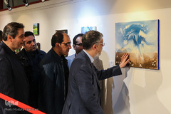 حضور سیدعباس صالحی، وزیر فرهنگ و ارشاد اسلامی در نمایشگاه آثار  جشنواره ملی هنری «همام»