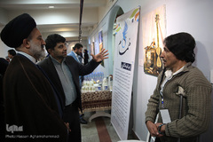 بازدید حجت الاسلام والمسلمین سید رمضان موسوی مقدم، قائم مقام رئیس سازمان صداوسیما از نمایشگاه آثار برگزیده جشنواره ملی و هنری «همام»