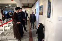 بازدید حجت الاسلام والمسلمین سید رمضان موسوی مقدم، قائم مقام رئیس سازمان صداوسیما از نمایشگاه آثار برگزیده جشنواره ملی و هنری «همام»