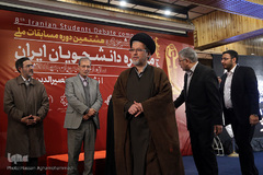 حجت الاسلام والمسلمین سعیدرضا عاملی، دبیر شورای عالی انقلاب فرهنگی در اختتامیه هشتمین دوره مسابقات ملی مناظره دانشجویان کشور