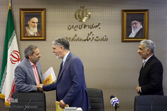 جلسه کمیسیون توسعه فعالیتهای تبلیغ و ترویج قرآن کریم