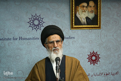 حجت الاسلام والمسلمین «سید جعفر حجت کشفی» مدیر موزه حرم حضرت معصومه(س)