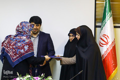 تجلیل از هنرمندان نمایشگاه نفس‌المطمئنه